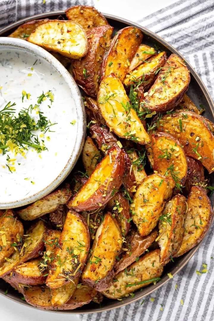 Greek Potato Wedges with Yogurt Sauce! 🥰🔥 – My Blog